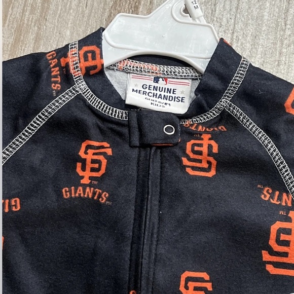 MLB San Francisco Giants Toddler Zip Up Sleeper Pajamas - Picture 3 of 4
